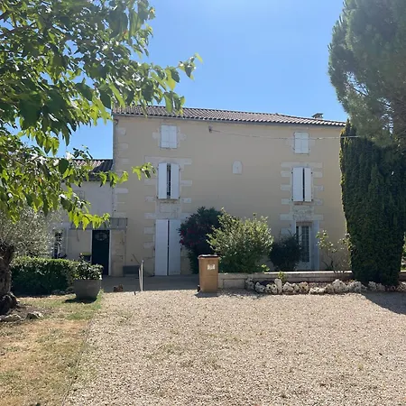 Jolie Maison Charentaise